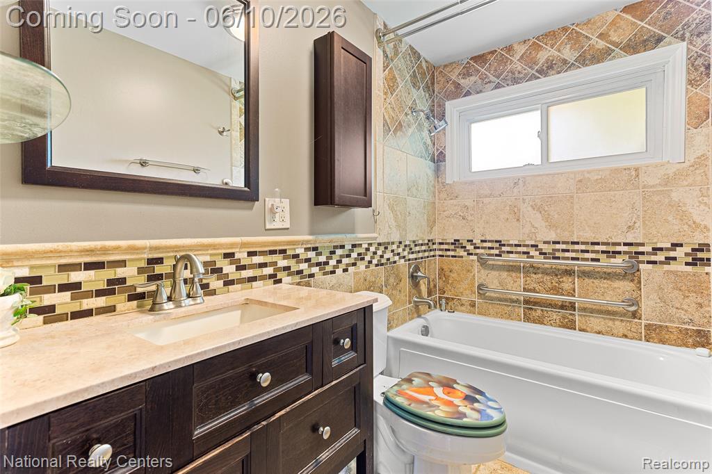 23950 Meadowbrook Road Novi, MI 48375 - Photo 24 of 39