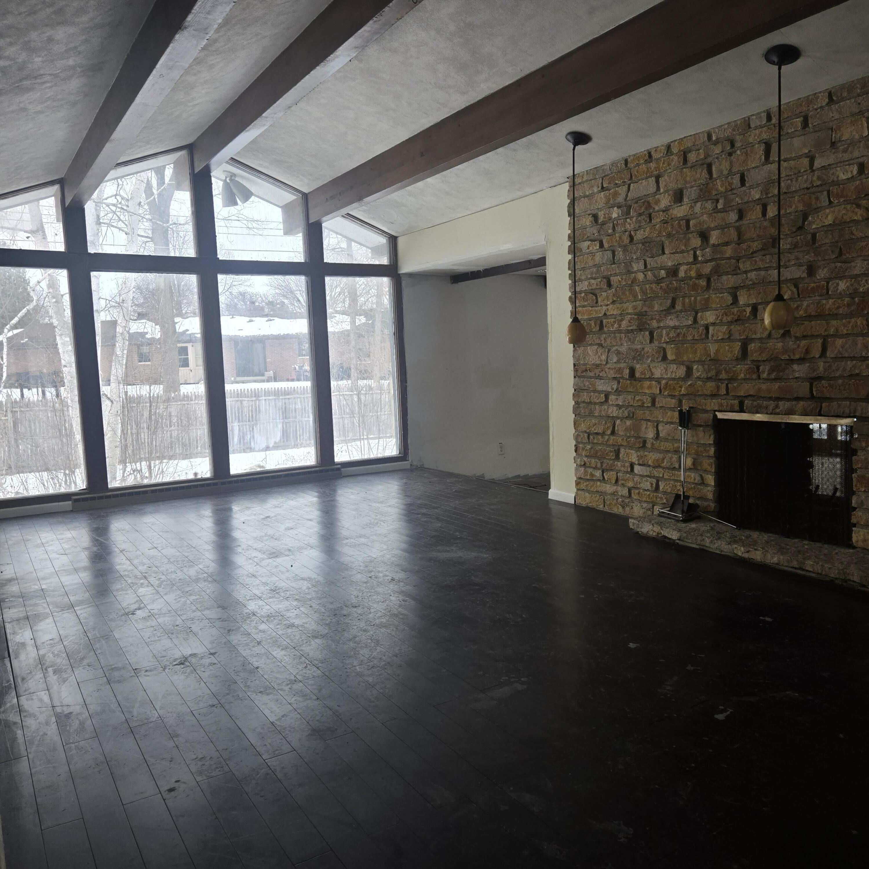 4646 Chicory Road Mount Pleasant, WI 53403 - Photo 14 of 30 living room