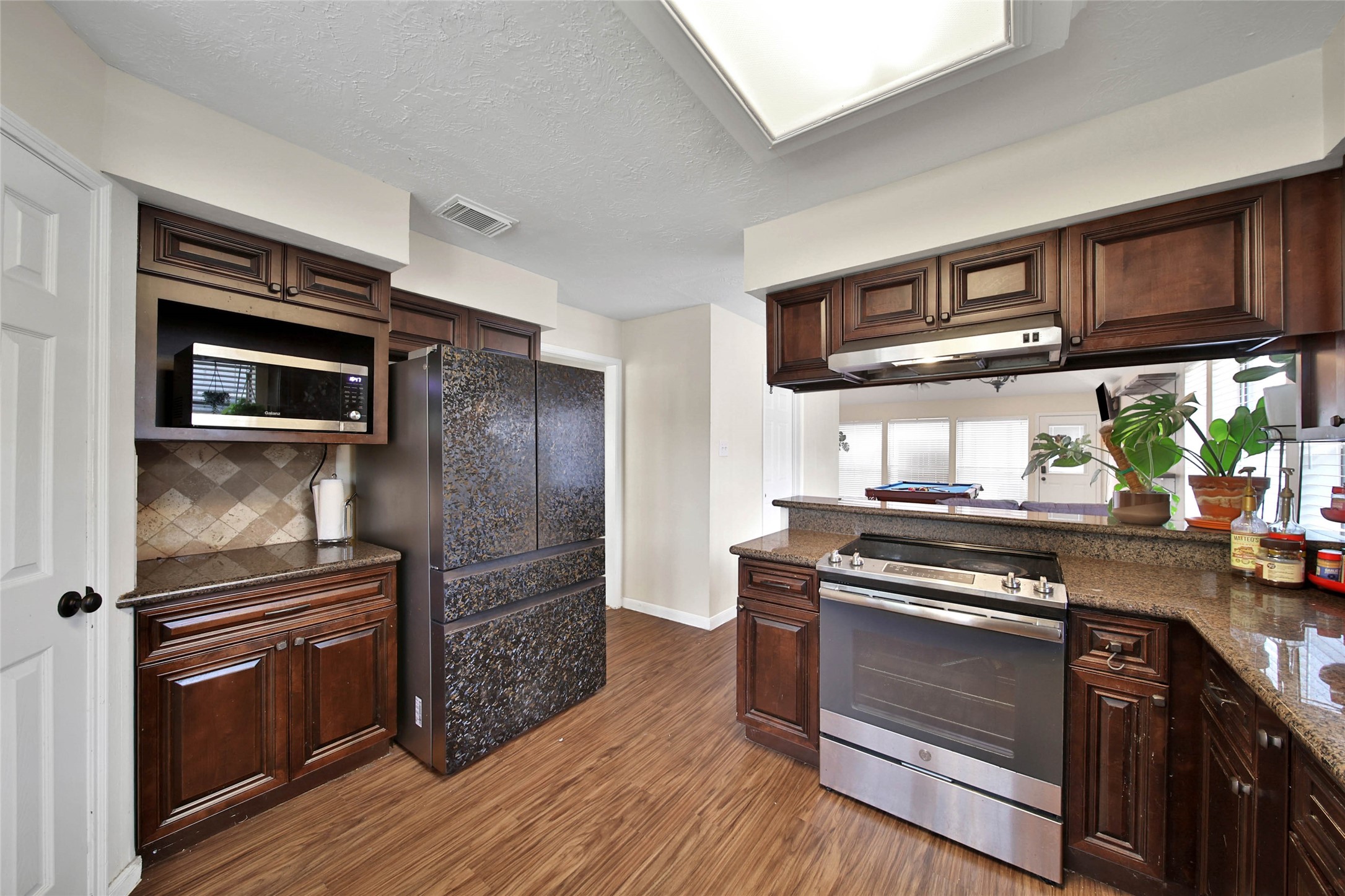 15319 Rio Plaza Drive Houston, TX 77083 - Photo 14 of 26