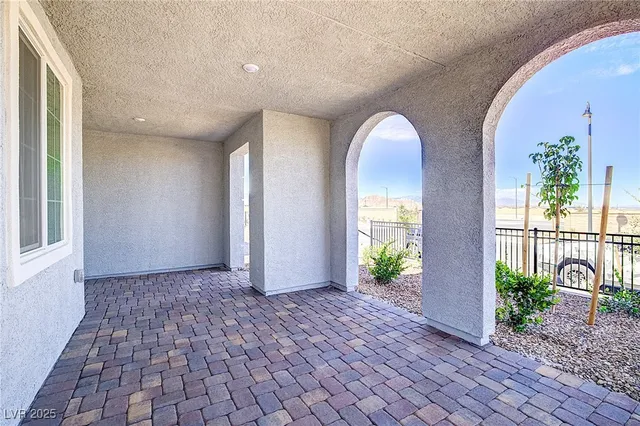 $2,300 | 3719 Via Allegro, Henderson, NV 89044