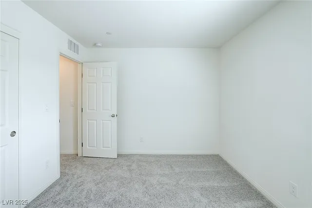 $2,300 | 3719 Via Allegro, Henderson, NV 89044