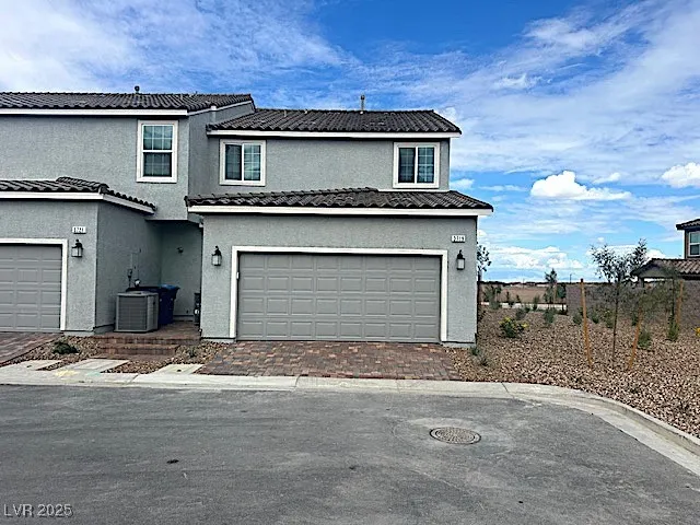 $2,300 | 3719 Via Allegro, Henderson, NV 89044