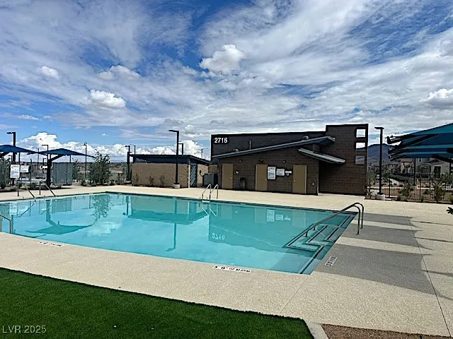 $2,300 | 3719 Via Allegro, Henderson, NV 89044