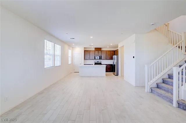 $2,300 | 3719 Via Allegro, Henderson, NV 89044