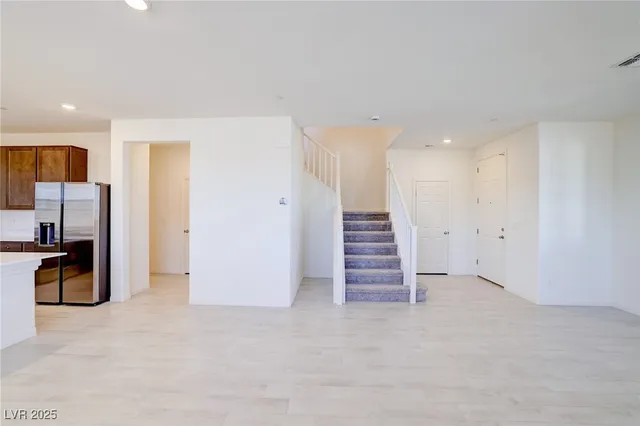 $2,300 | 3719 Via Allegro, Henderson, NV 89044