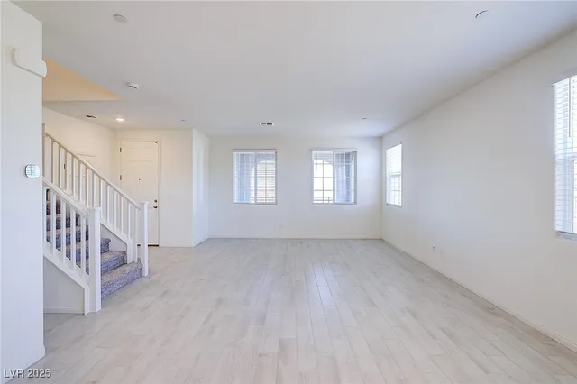 $2,300 | 3719 Via Allegro, Henderson, NV 89044