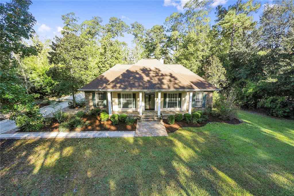 152 Fay Way Slidell, LA 70460 - Photo 1 of 16 Gallery Image 1
