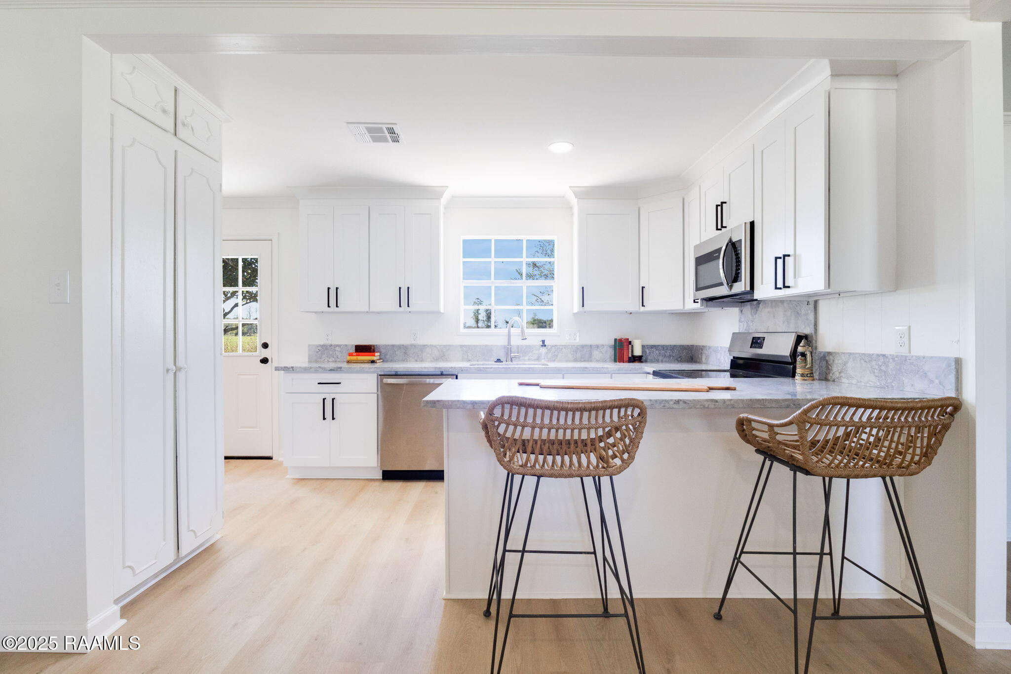 6-web-or-mls-346 Mendell-2