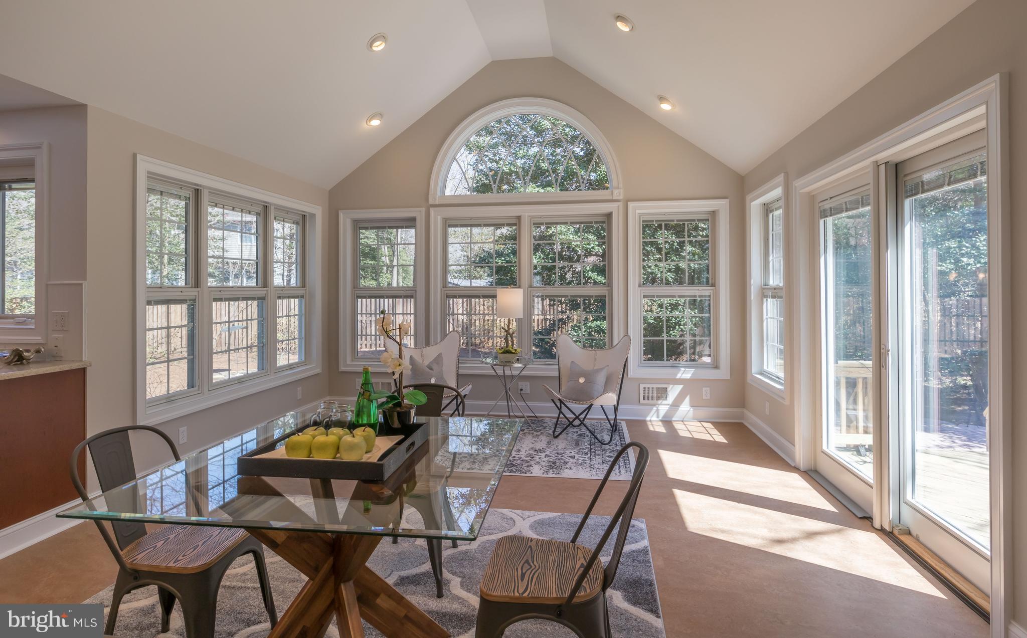 420 Riding Ridge Road Annapolis, MD 21403 - Photo 13 of 29 15 ft Sunroom addition w/Pella windows