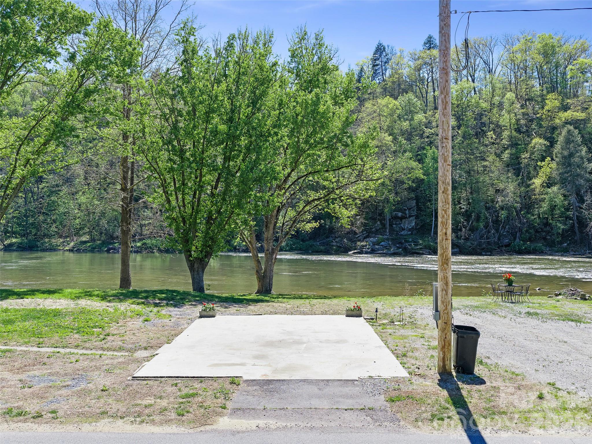 150 Rollins Road, Unit 1 & 2 Marshall, NC 28753 - Photo 2 of 31