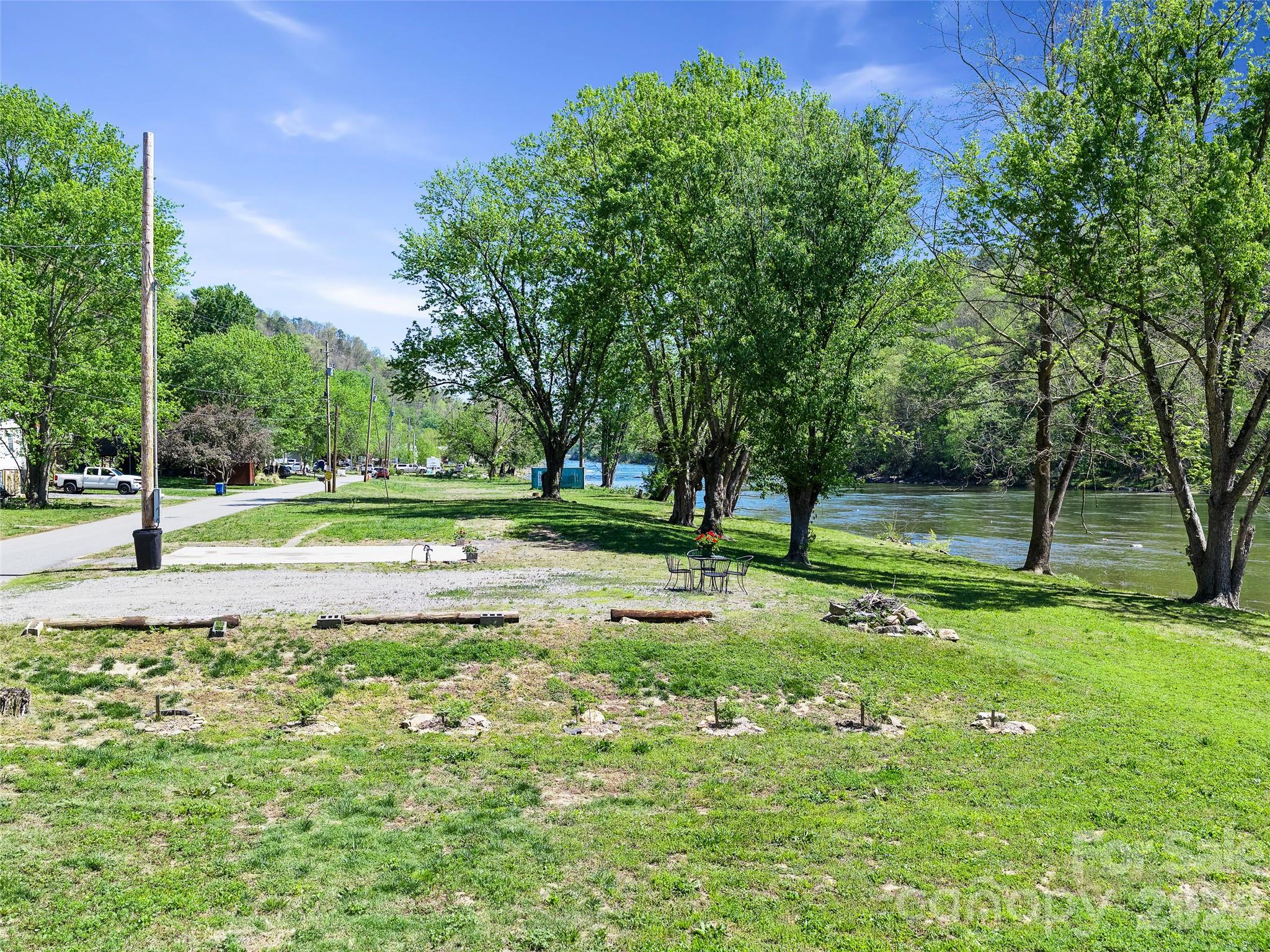 150 Rollins Road, Unit 1 & 2 Marshall, NC 28753 - Photo 3 of 31