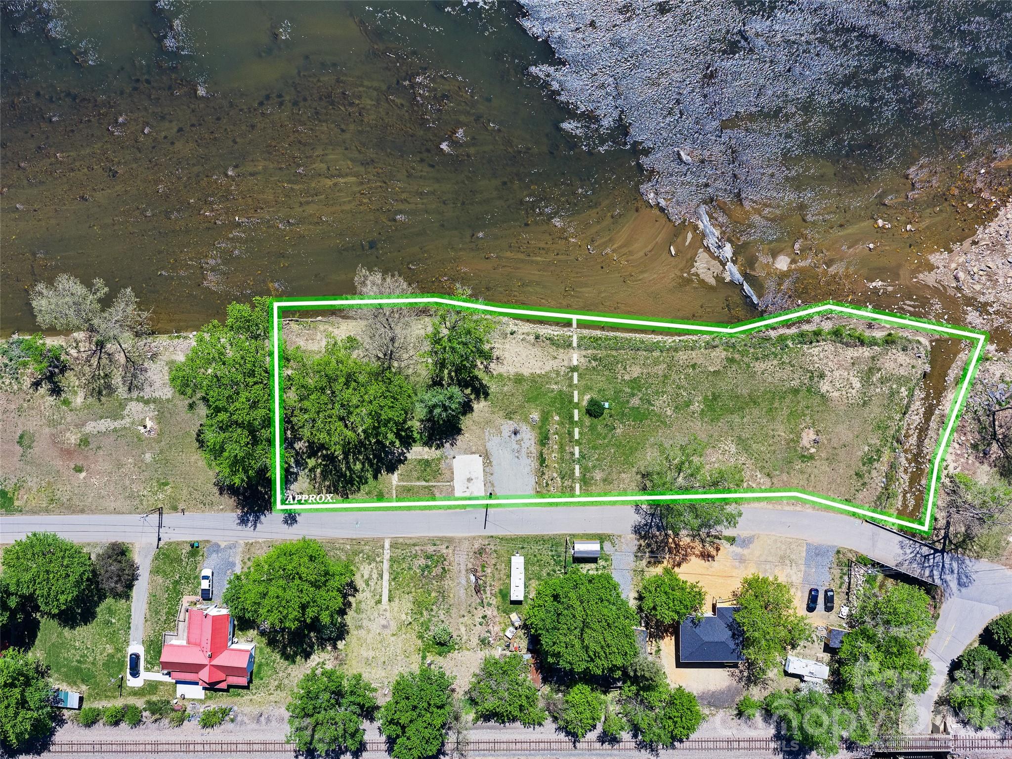 150 Rollins Road, Unit 1 & 2 Marshall, NC 28753 - Photo 9 of 31