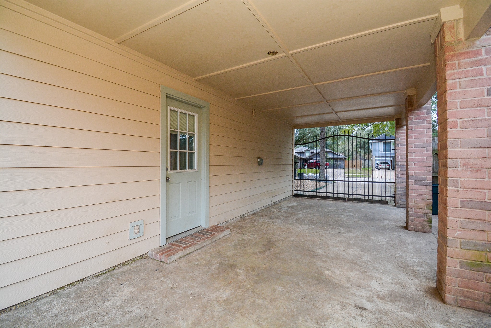 22906 Indian Ridge Drive Katy, TX 77450 - Photo 25 of 26 a view of a car garage window