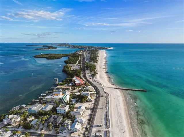 $1,999,000 | 1303 Gulf Drive South, Unit 2, Bradenton Beach, FL 34217