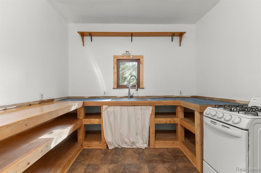 415 West Clark Road Ypsilanti, MI 48198 - Photo 21 of 61