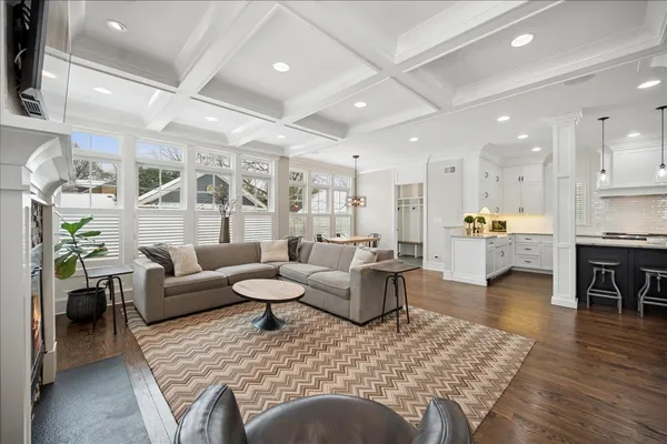 $2,350,000 | 1801 Elmwood Avenue, Wilmette, IL 60091