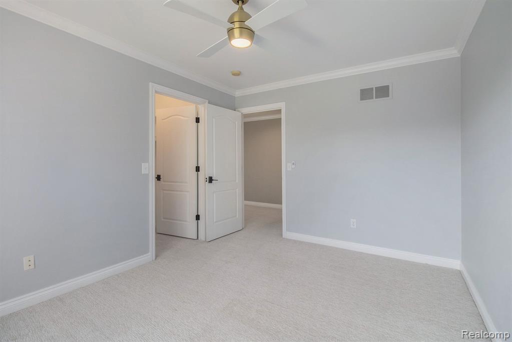 1316 Ross Lane Rochester, MI 48306 - Photo 27 of 52