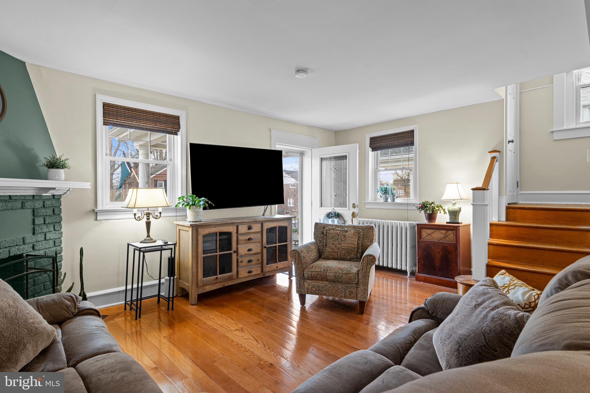 152 Woodbine Road Havertown, PA 19083 - Photo 13 of 36 Living Room