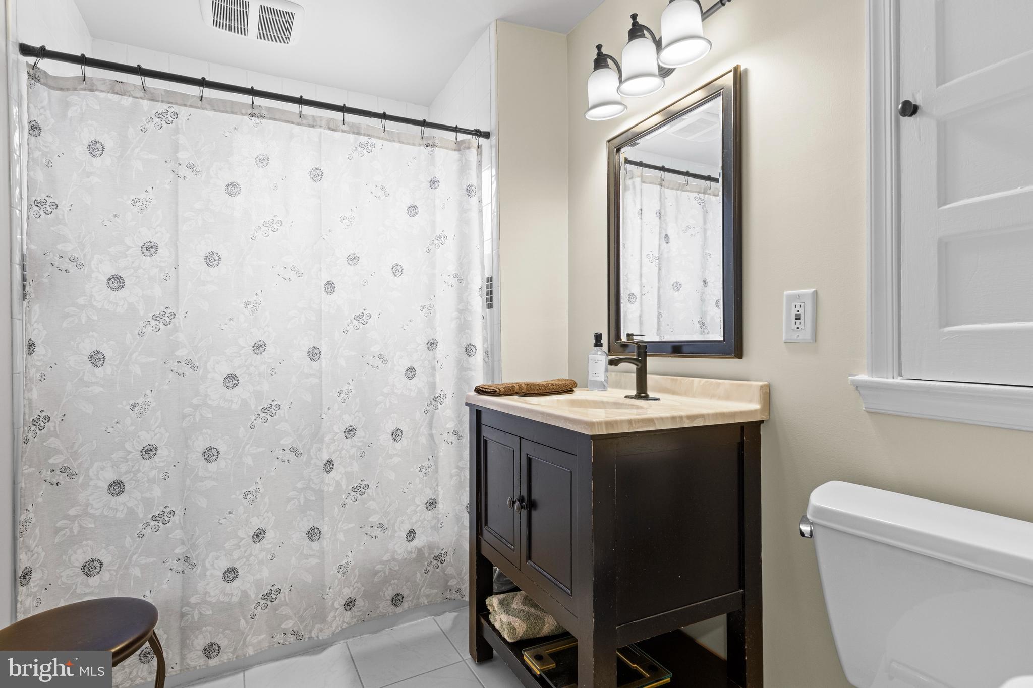152 Woodbine Road Havertown, PA 19083 - Photo 28 of 36 Updated Full Bath