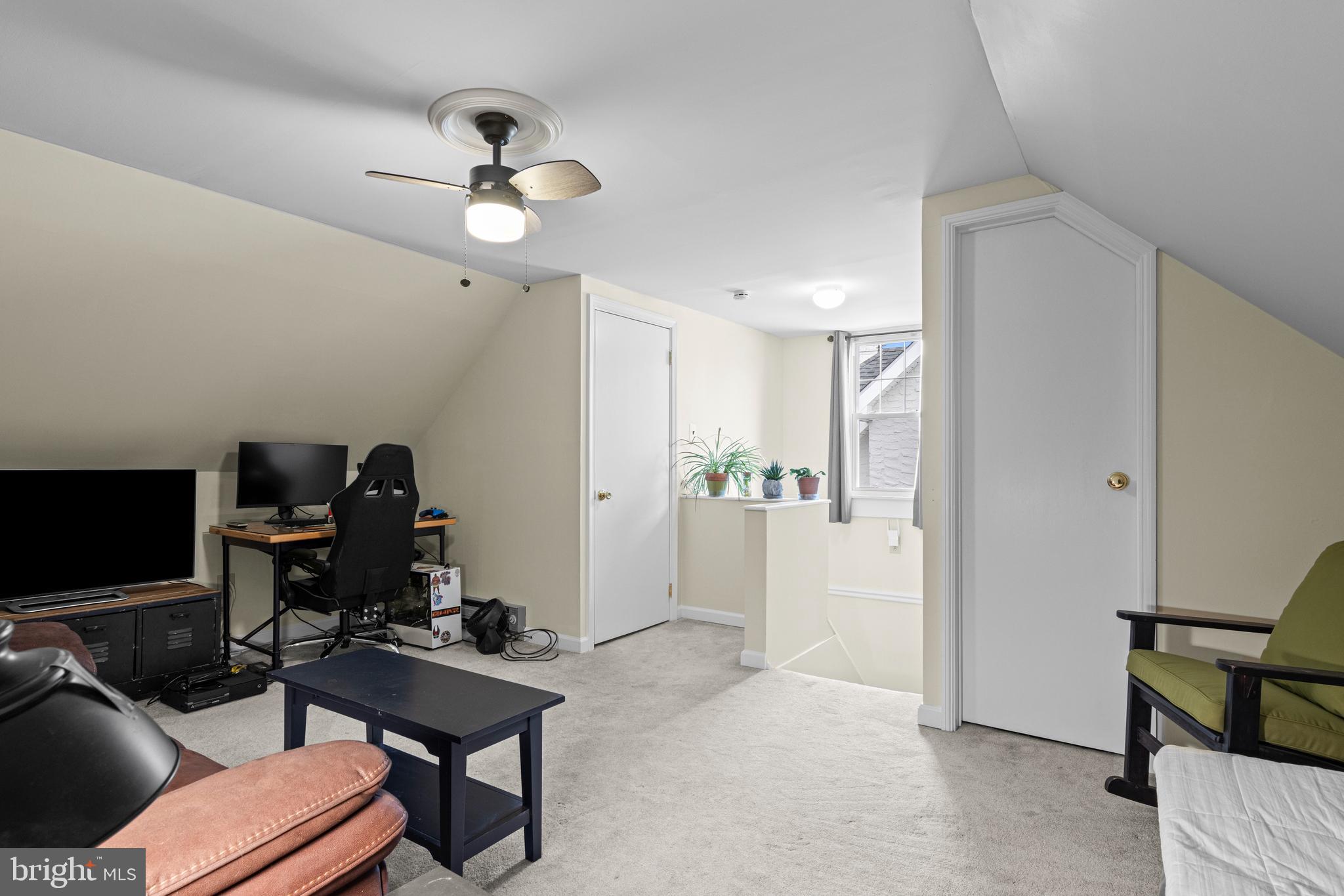 152 Woodbine Road Havertown, PA 19083 - Photo 31 of 36 4th Bedroom on 3rd Floor