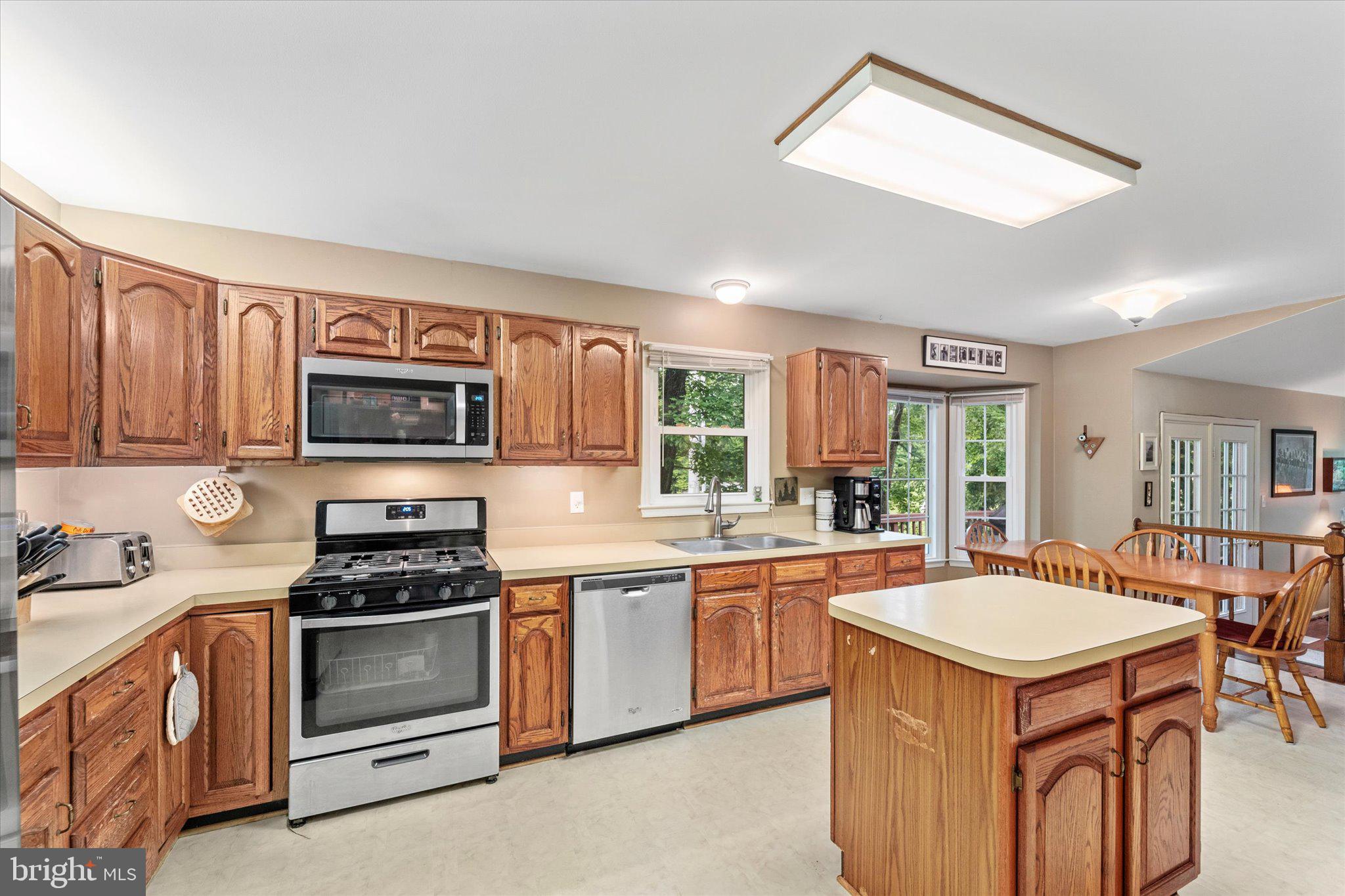 9521 Retriever Road Burke, VA 22015 - Photo 11 of 50 Gallery Image 11