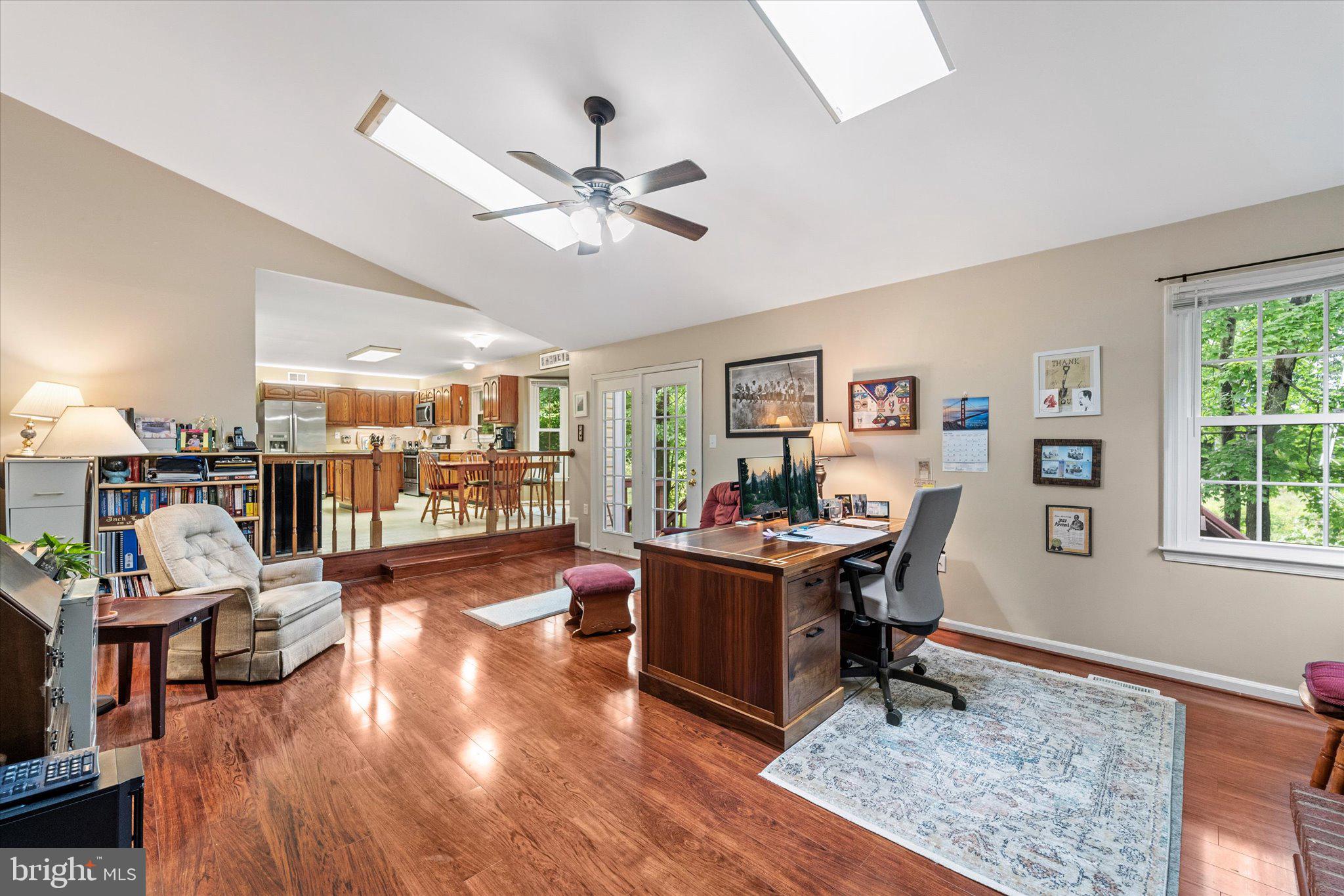 9521 Retriever Road Burke, VA 22015 - Photo 17 of 50 Gallery Image 17