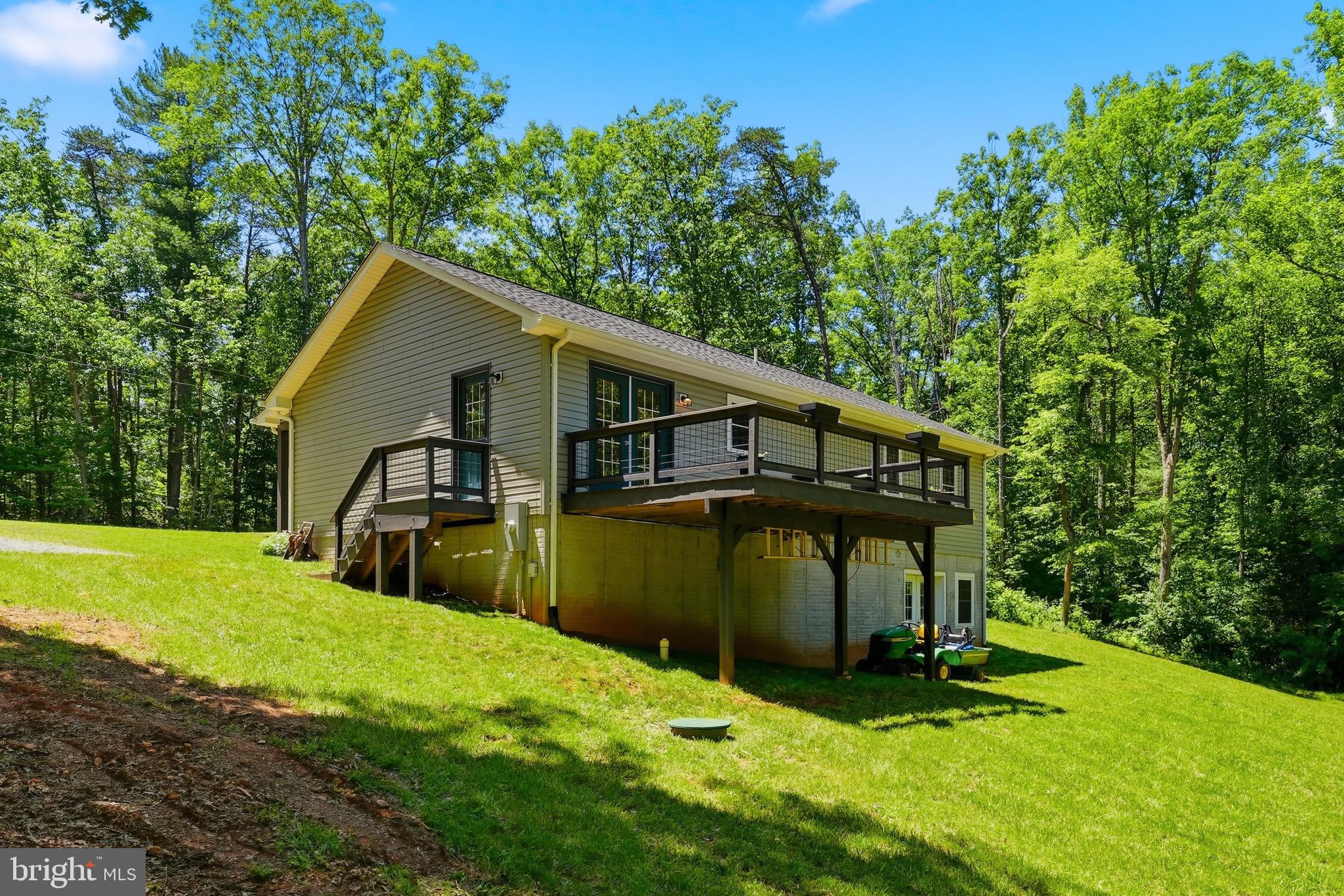 898 Seville Road Madison, VA 22727 - Photo 3 of 40 New spacious deck!