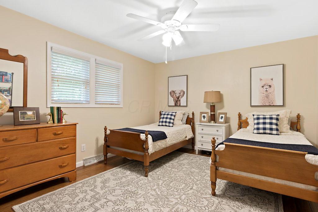 2015 Carriage Road Powell, OH 43065 - Photo 24 of 40 Gallery Image 24