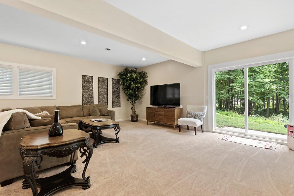 2015 Carriage Road Powell, OH 43065 - Photo 27 of 40 Gallery Image 27
