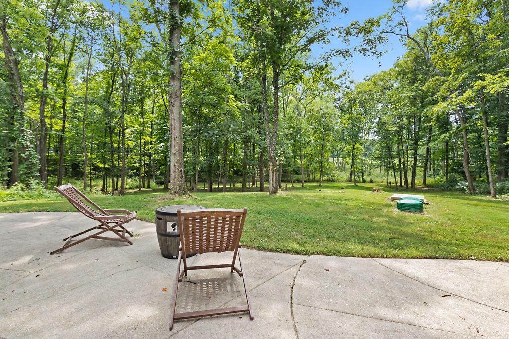 2015 Carriage Road Powell, OH 43065 - Photo 35 of 40 Gallery Image 35