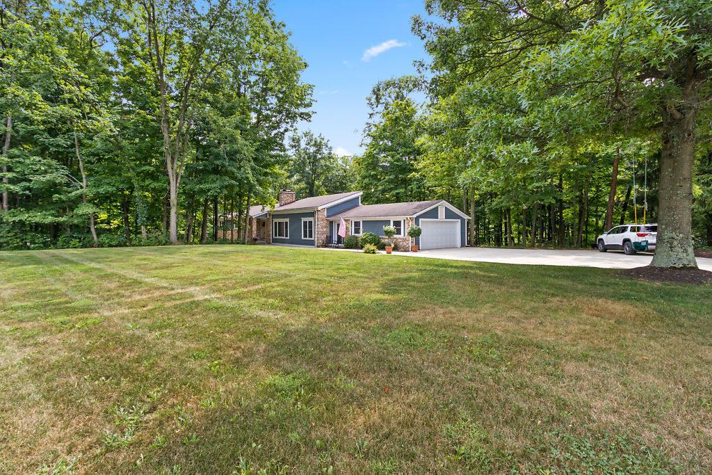 2015 Carriage Road Powell, OH 43065 - Photo 39 of 40 Gallery Image 39