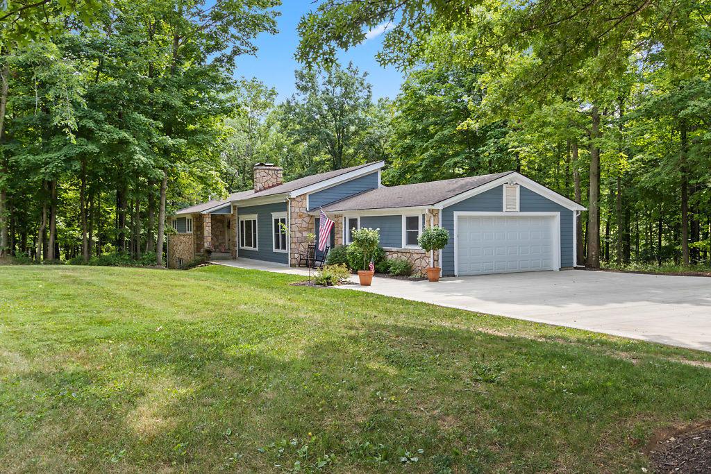 2015 Carriage Road Powell, OH 43065 - Photo 40 of 40 Gallery Image 40