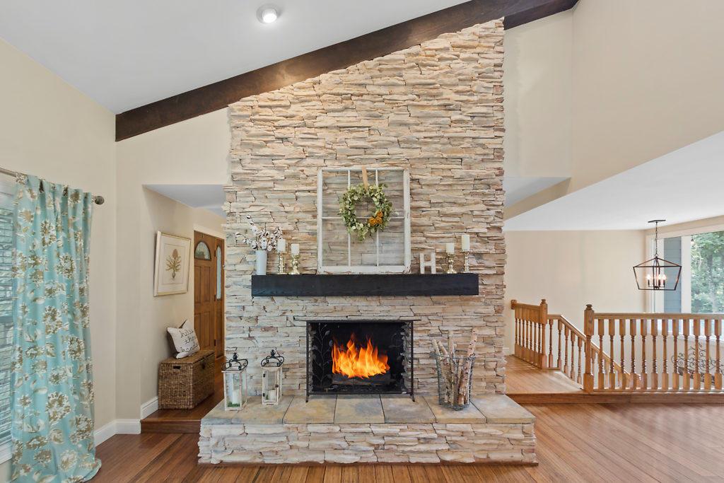 2015 Carriage Road Powell, OH 43065 - Photo 6 of 40 Gallery Image 6
