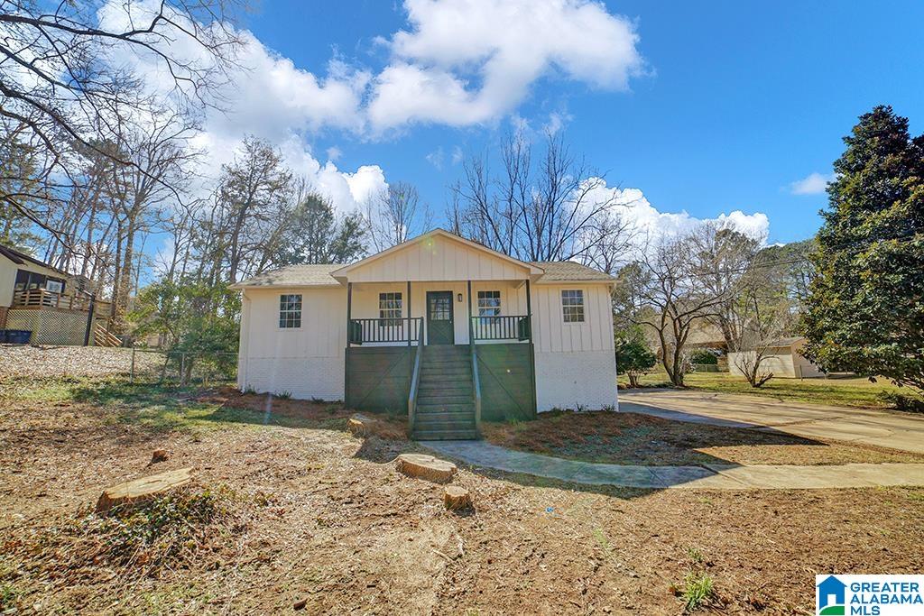 128 Maple Street Alabaster, AL 35114 - Photo 2 of 29