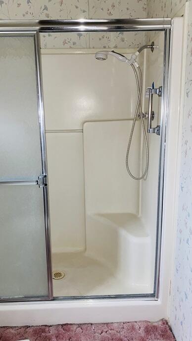 555 Freeman Road, Unit 25 Central Point, OR 97502 - Photo 17 of 33 431-415891 BATHROOM 2 SHOWER