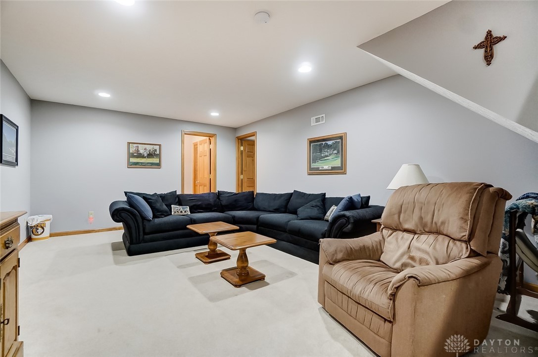 10181 Simms Station Road Dayton, OH 45458 - Photo 51 of 68 Gallery Image 51