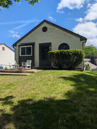$335,000 | 904 Britta Lane, Geneva, IL 60134