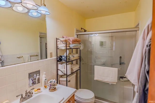 $199,900 | 909 East 3rd Street, Fowler, IN 47944