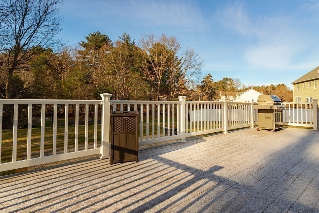 6 Raymond Road Georgetown, MA 01833 - Photo 5 of 36 Gallery Image 5