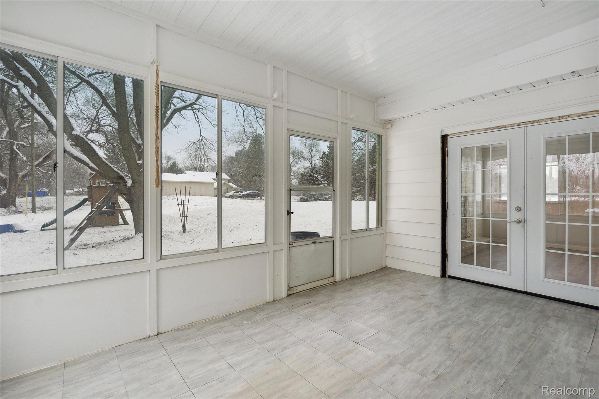 3457 Byron Road Howell, MI 48855 - Photo 11 of 35 Gallery Image 11