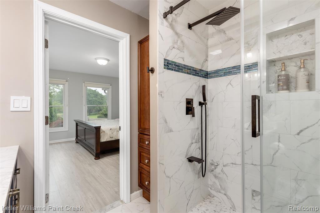 1379 Hathaway Rising Rochester Hills, MI 48306 - Photo 17 of 44 Gallery Image 17