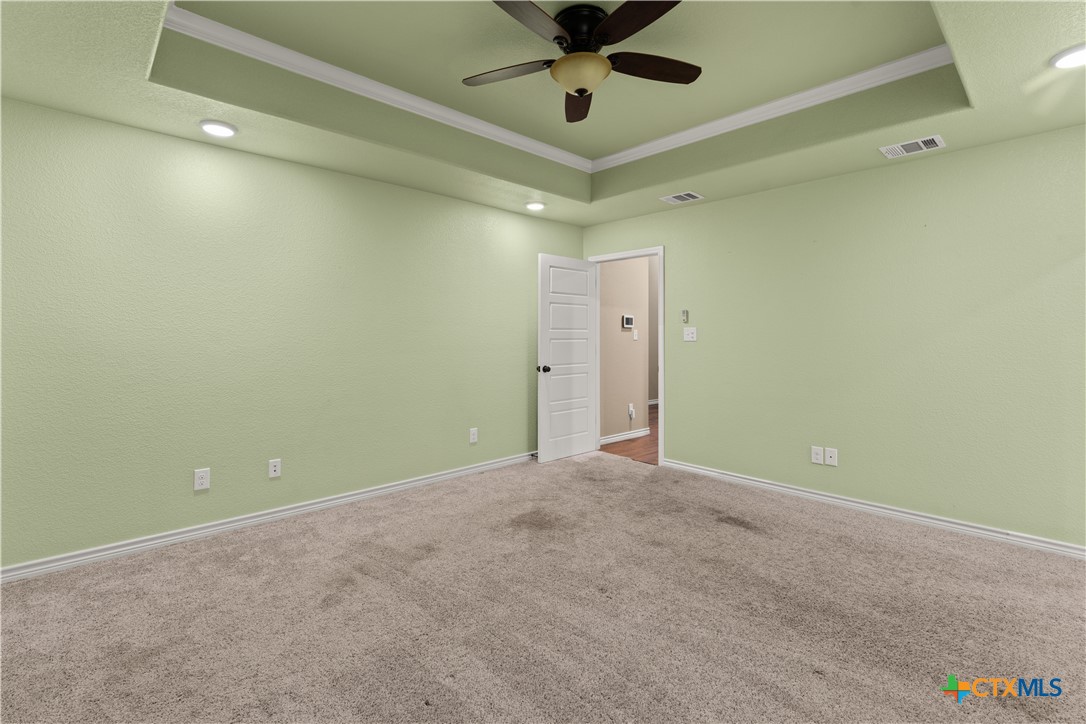 250 Old Waco Road Gatesville, TX 76528 - Photo 8 of 23 a view of an empty room