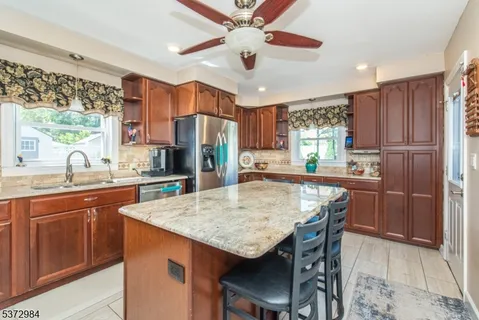 $799,000 | 74 Longview Avenue, Lake Hiawatha, NJ 07034