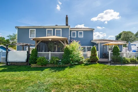 $799,000 | 74 Longview Avenue, Lake Hiawatha, NJ 07034