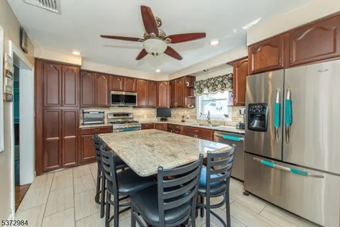 $799,000 | 74 Longview Avenue, Lake Hiawatha, NJ 07034