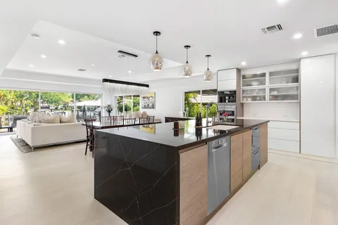 $2,650,000 | 5282 Boca Marina Circle South, Boca Raton, FL 33487