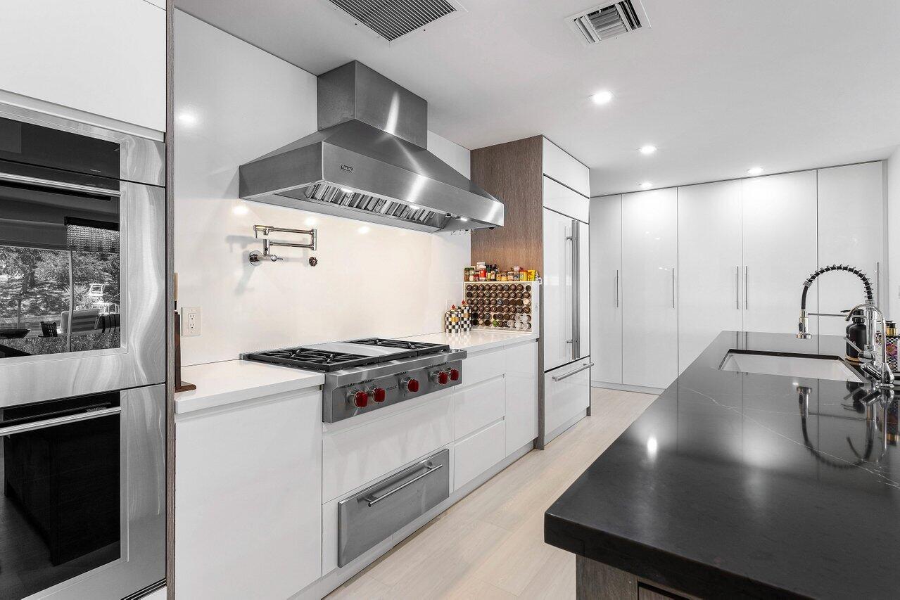 5282 Boca Marina Circle South Boca Raton, FL 33487 - Photo 6 of 40 015-5280BocaMarinaCircleSouth-BocaRaton-