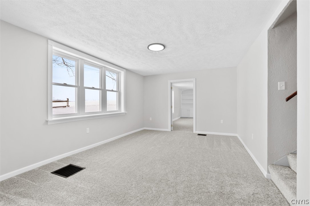 6982 Webster Road Auburn, NY 13021 - Photo 15 of 34