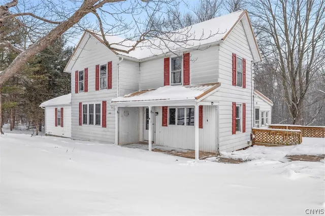 $2,750 | 6982 Webster Road, Auburn, NY 13021