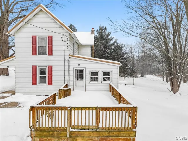 $2,750 | 6982 Webster Road, Auburn, NY 13021